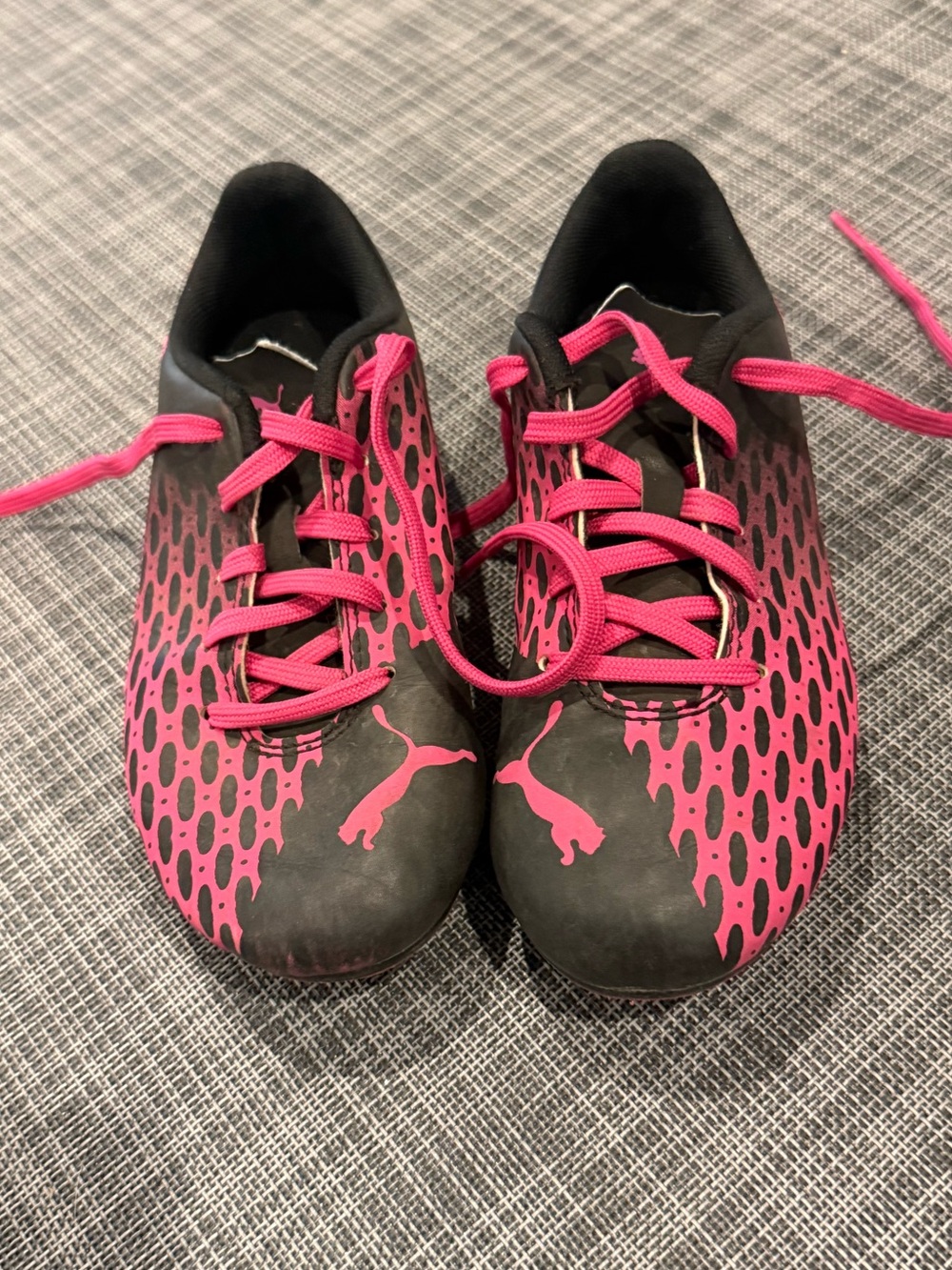 Puma Girls Pink and Black Soccer/Cleat Shoes